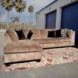 Gray Abbey 2pc 120” by 84” Modern Sectional Sofa with LAF Chaise