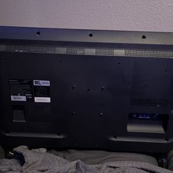 32 Inch Insignia Smart TV