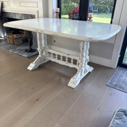 Distressed Dining Table With Leaf Amd 6 Chairs 