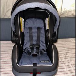 Graco Travel System - Car Seat & Stroller