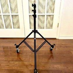 Rolling Light Stand-Photography Tripod With Wheels (Heavy Duty)