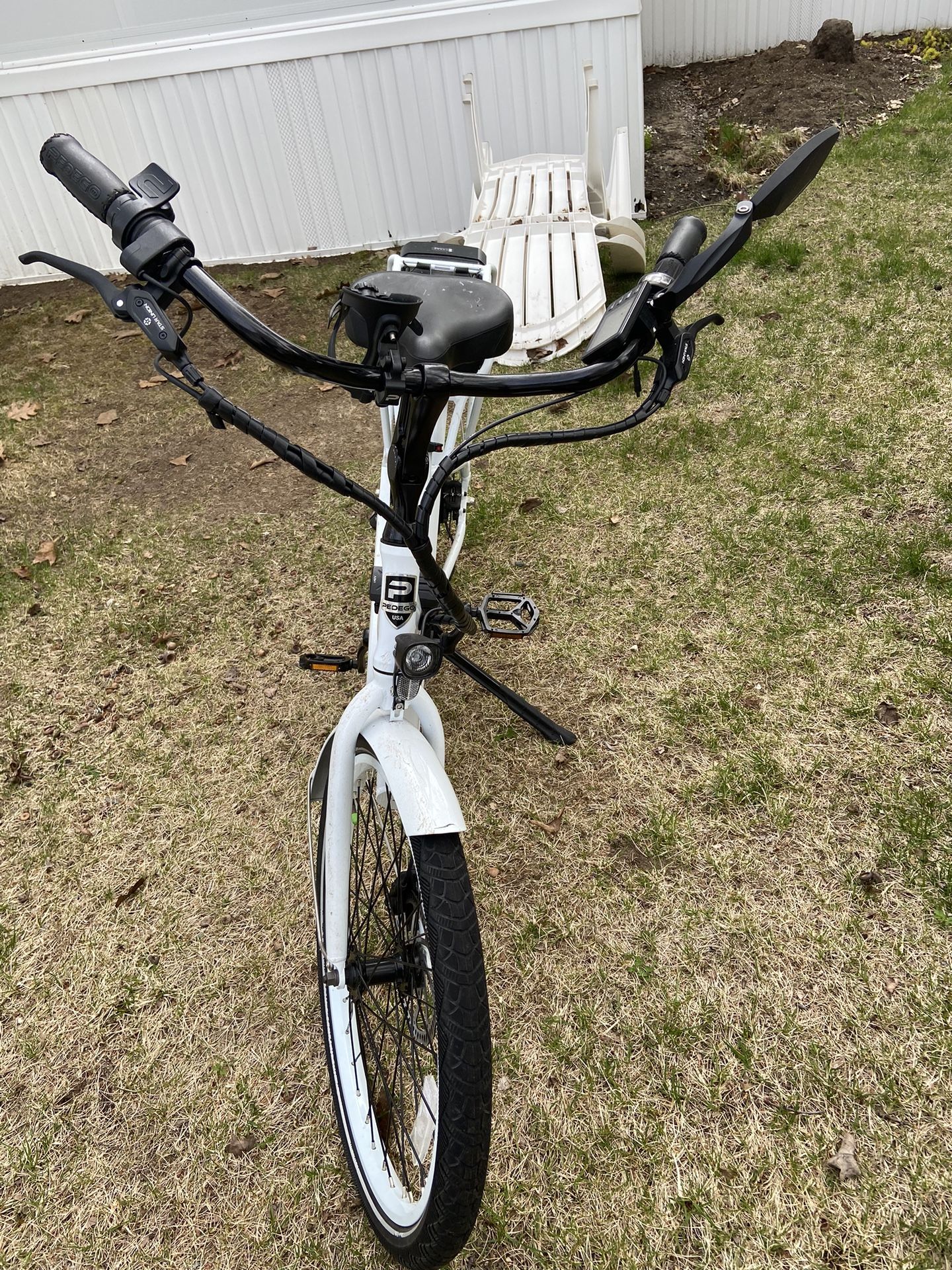Pedego Boomerang,stepthur,white, 24 Inches