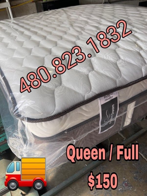 New Queen Plush Pillow Top/Colchones 