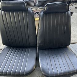 Bucket seats