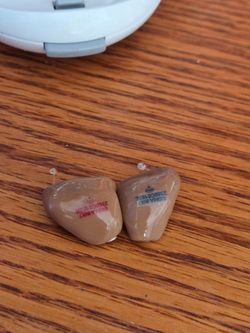 HEARING AIDS SIGNIA INSIO INX7 CIC