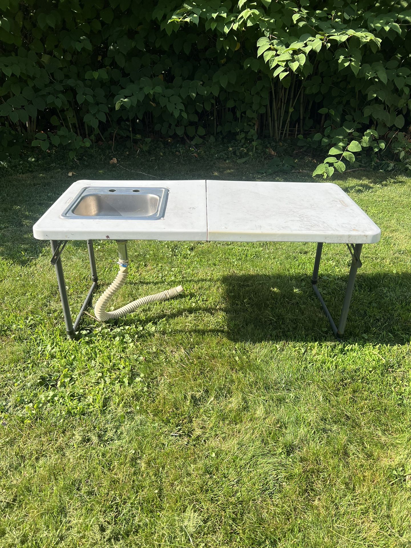 portable folding fish cleaning table