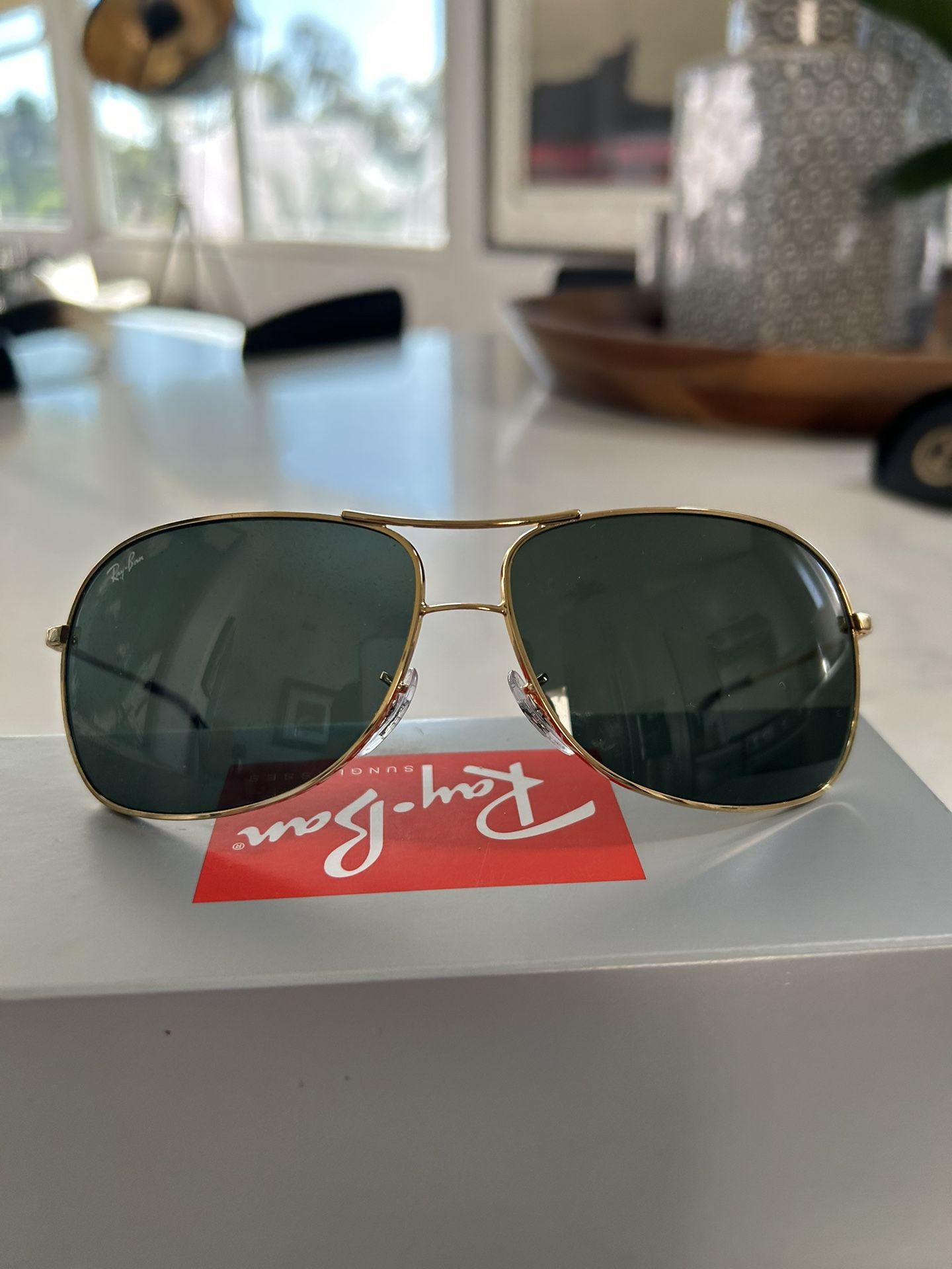Stunning brand new never worn Ray Bans 3267 Aviator 