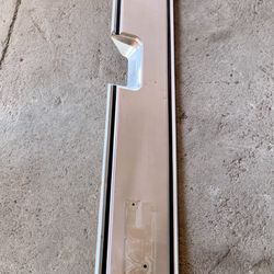 GMC Square Body , Aluminum Tailgate Trim 