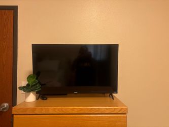 32 in VIZIO smart tv