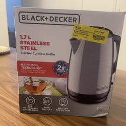 BLACK+DECKER 1.7 Liter Electric Cordless Kettle