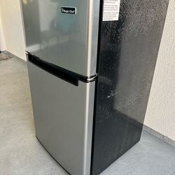 3.1-cu. ft. Mini Refrigerator with Top Freezer in Stainless Look