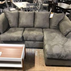 Darcy Cobblestone Sofa Chaise /couch 649