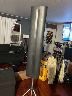 Projection screen