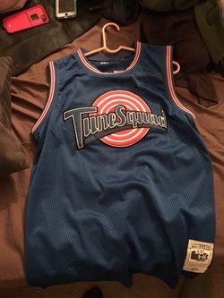 Tune squad jersey *xxl