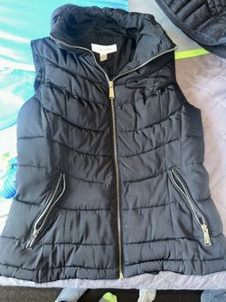 Calvin Klein (size M)