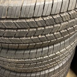 255/70/18 Michelin LTX Ms2