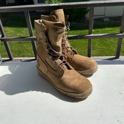 Military Boots- Size