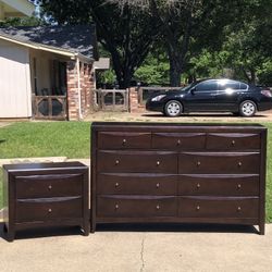 Dresser & Nightstand 