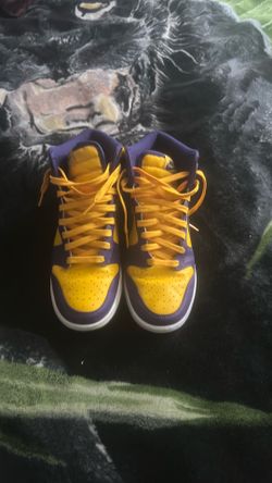 “Lakers” high top dunks