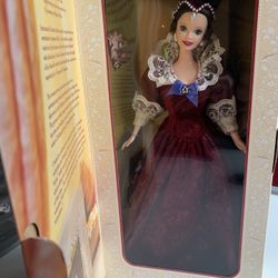 1996 Sentimental Valentine Barbie