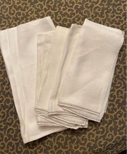 Vintage Linen Napkin Set