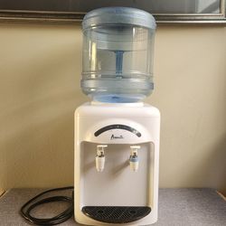 Avanti Countertop 3 gal Room Temp or Cold Water Cooler