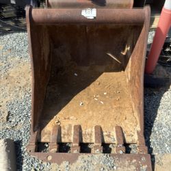 Excavator bucket, 36 inch
