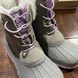 Beautiful boots For Girls Size 13 Age 6-7