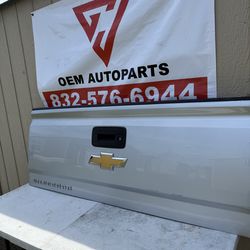 2014 2016 2019 Chevrolet Silverado GMC Sierra Denali Bed Rear Back Tailgate With Reverse Camera