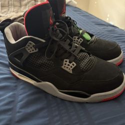 Jordan 4 Bred