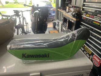 Brand new KLX110 seat saddle KLX 110 FLX 110R KLX110RL