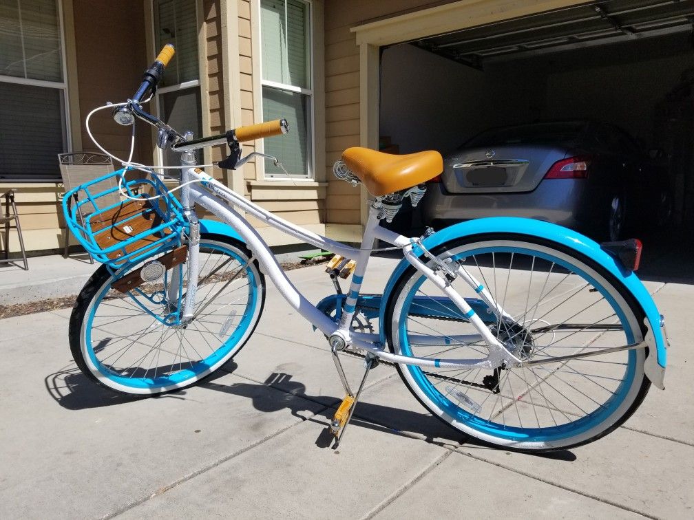 26" Huffy Cape Cod Newbury Women's Cruiser Bike, Soft White