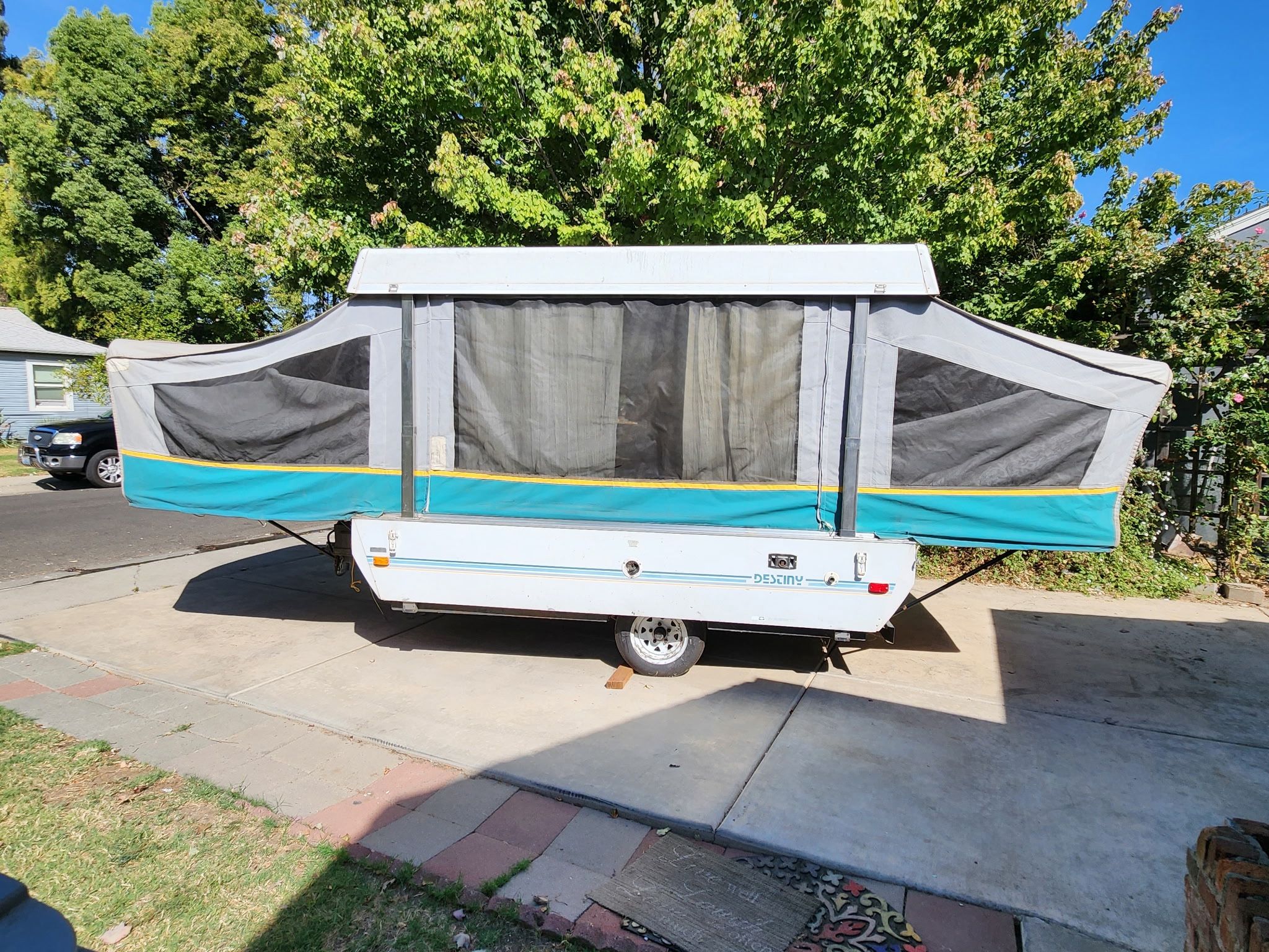 Coleman Pop Up Trailor