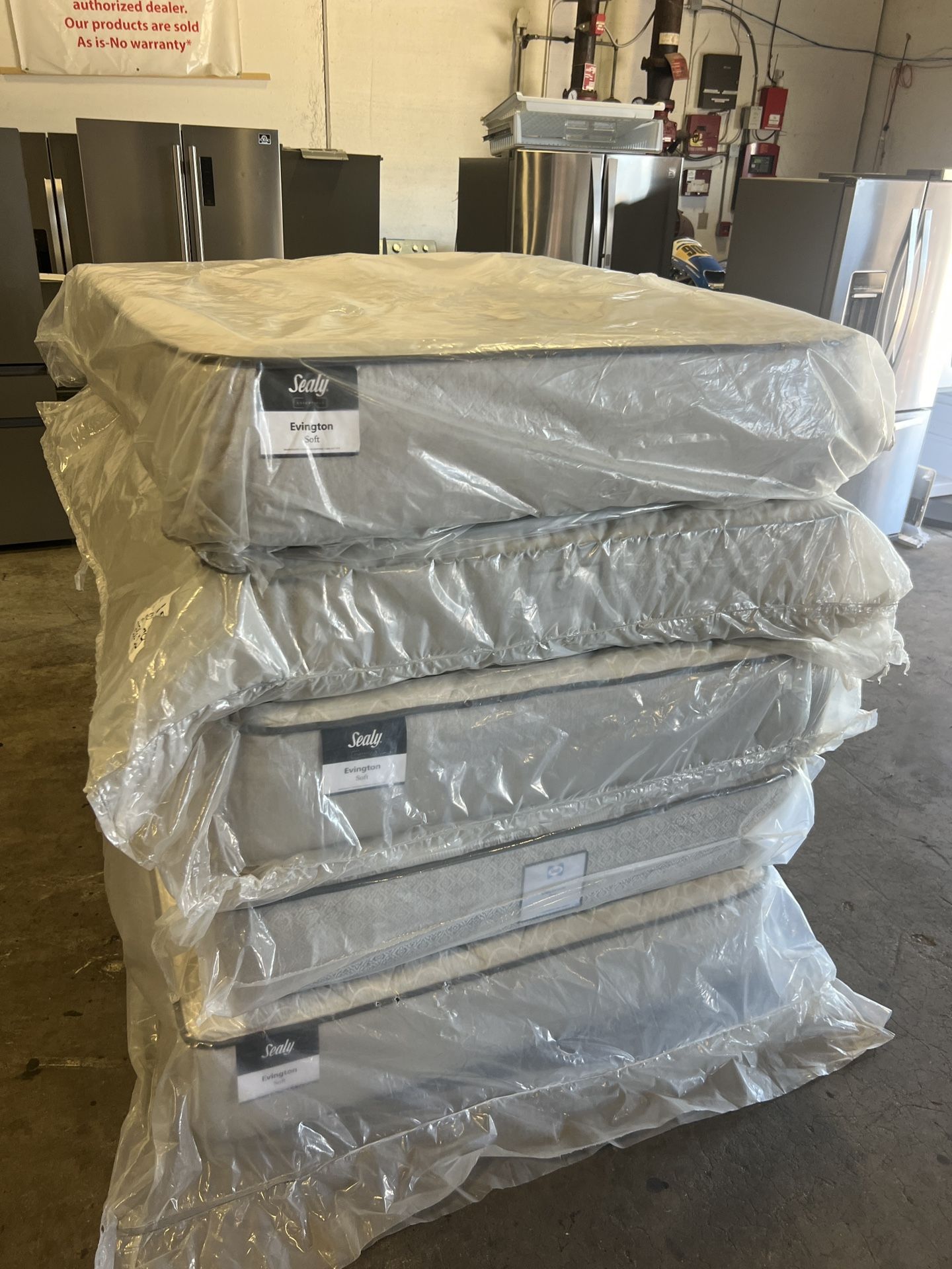 Outlet SALE 💯 Full Mattress SEALY $299