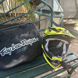 Troy Lee Helmet 