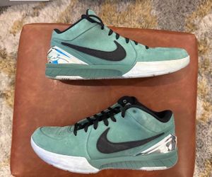 Kobe 4 Girl Dad Size 11.5