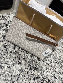 Mk Wristlet