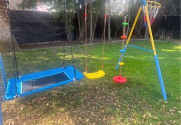 Swing set