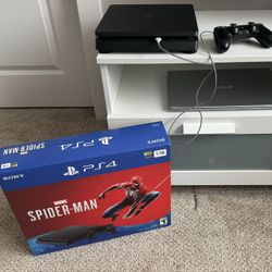 PS4 Slim Spider-man 1TB W/box