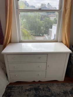 Beautiful Pottery Barn Dresser