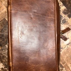 Moore & Giles Travel Kit / Executive Jet Management 