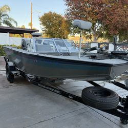Bass Boat V-17 Fishing boat