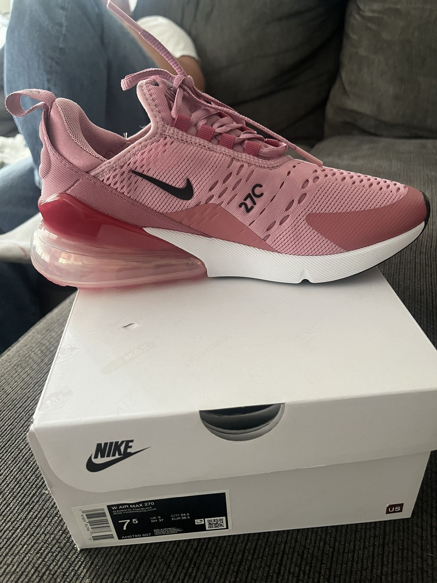 Air Max 270