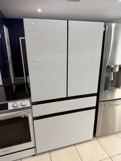 Samsung Bespoke 4-Door French Door Refrigerator White Glass