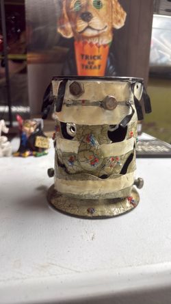 Mummy Candleholder
