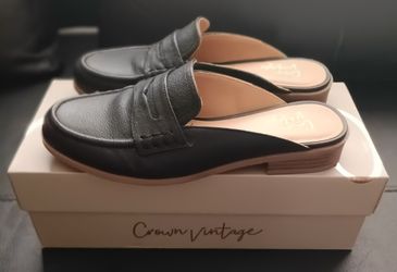 Crown Vintage 7.5  Naliana Penny/Mule Clog