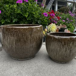 New Ceramic Pots Set Of 2 