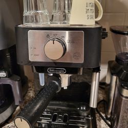Delonghi Espresso Maker 