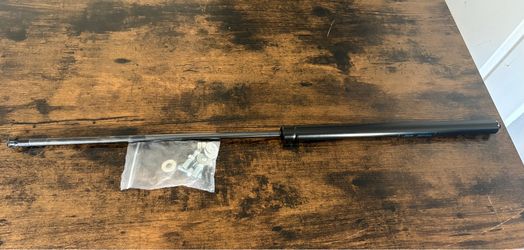 Arana Gas Strut Lift Support w/ Mounting Hardware
