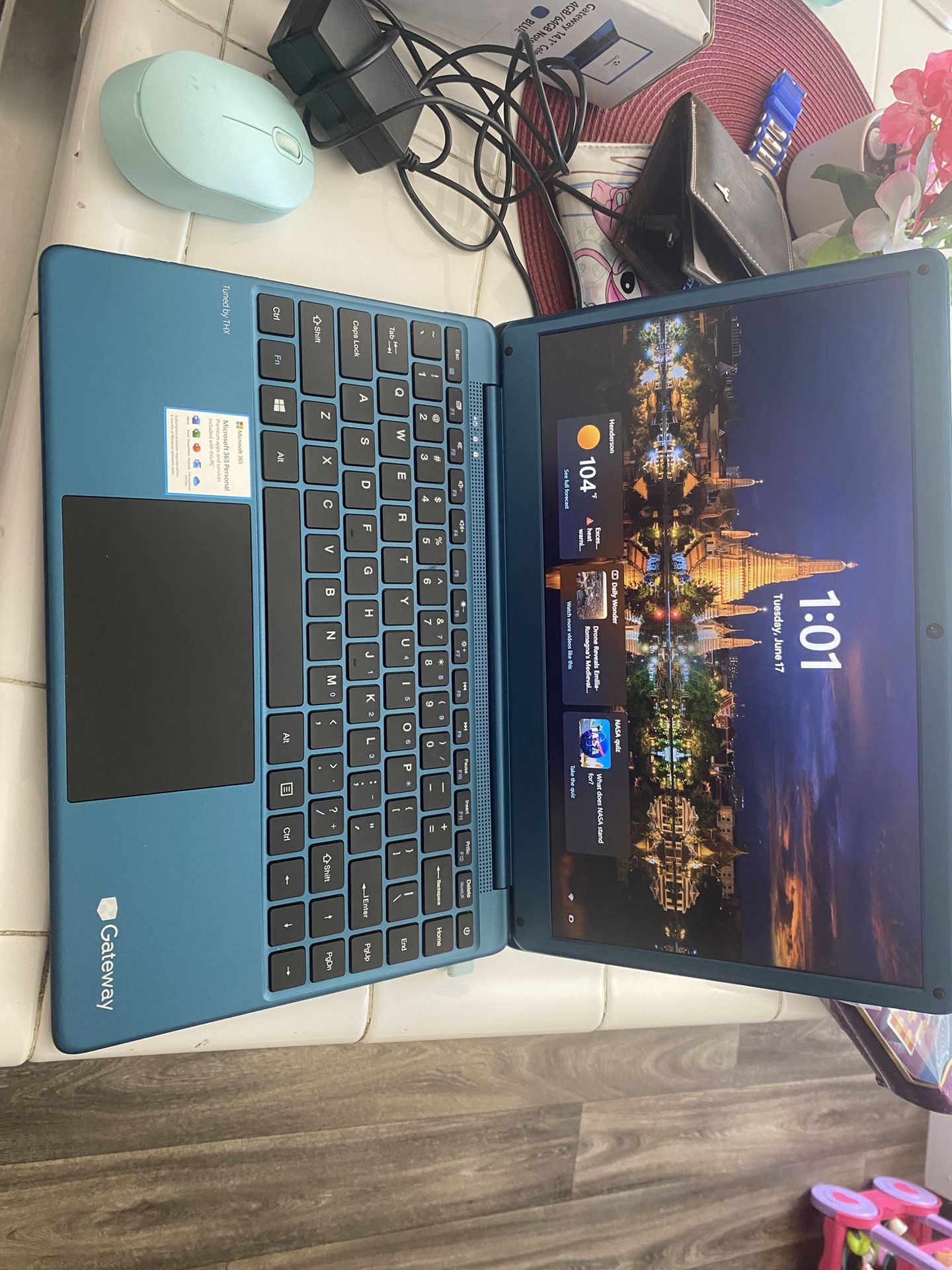 Gateway 14.1" Ultra Slim Notebook